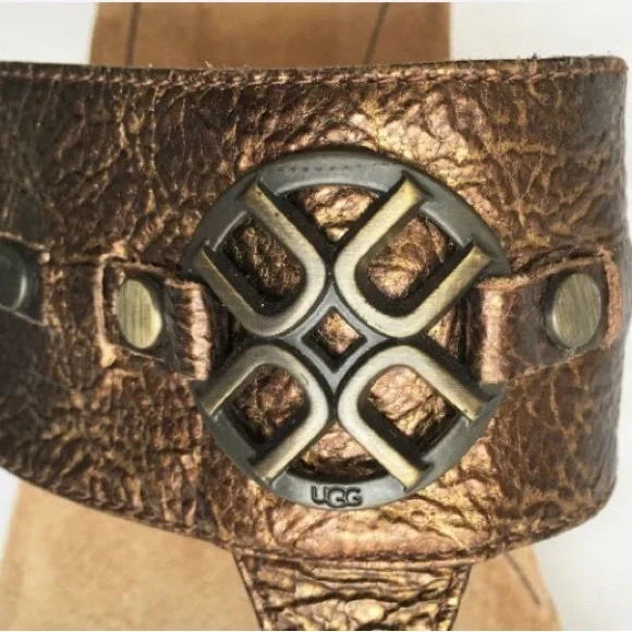 UGG Brielle Bronze Logo Sandals. Sz 8.5 - Picture 2 of 6